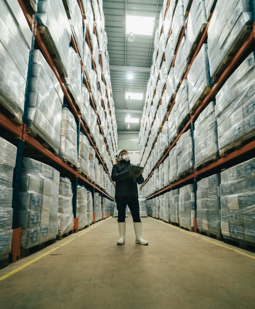 Control de inventario y existencias en almacén